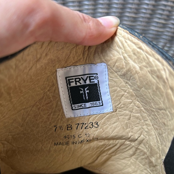 Frye Campus Boots / Frye Jane Boots - Picture 5 of 5